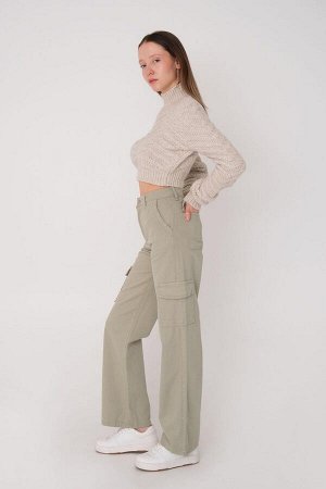 Мятные прямые брюки с высокой талией