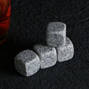 Камни для виски в деревянной шкатулке «Будь №1 в Новом году», 4 шт