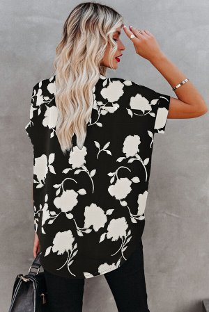 Черная свободная блузка с контрастным цветочным принтом