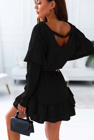 Черное мини-платье с оборками и рюшами