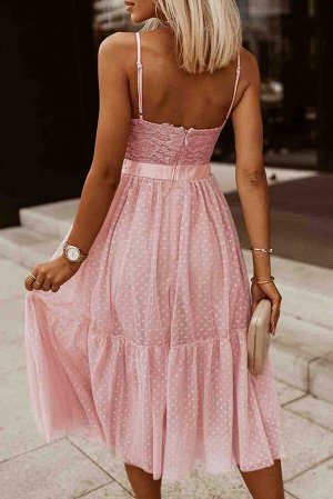 Розовое платье-миди с юбкой в сборку и кружевным лифом