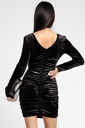 Черное вельветовое платье с V-образным вырезом и сборками