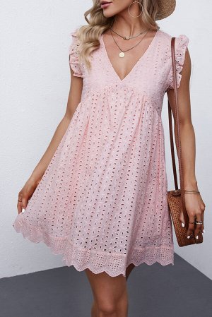 Розовое платье беби-долл с перфорацией с V-образным вырезом и рюшами на плечах