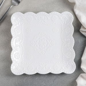 Тарелка квадратная Доляна «Сьюзен», 15х15 см, цвет белый