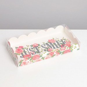 Коробка для кондитерских изделий голография с PVC крышкой «Just smile», 10.5 x 21 x 3 см