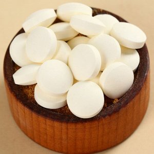 Доброе здоровье Таблетки натурального происхождения в банке «Маточное молочко», 20 таблеток по 250 мг.