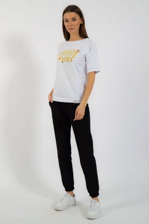 Футболка Футболка Kivviwear 4026/96 белый 
Состав: Хлопок-92%; Эластан-8%;
Сезон: Осень-Зима
Рост: 170

Джемпер свободного кроя. Удлиненный рукав, с подворотом. Принт методом термопереноса, цифровая 