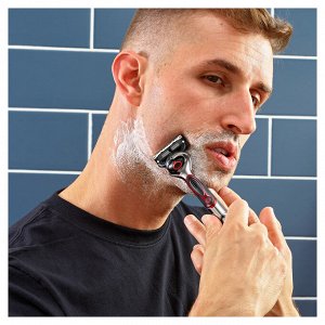 Подарочный набор Gillette Fusion5 ProGlide Power с 1 сменной кассетой и косметичкой