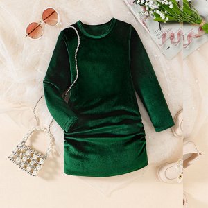 Платье зелёное бархатное