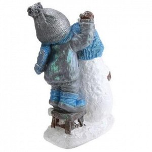Скульптура-фигура для сада из полистоуна "Мальчик с снеговиком" 19х33х47см (Россия)