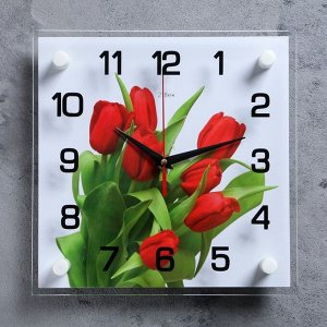 Часы настенные, серия: Цветы, "Тюльпаны на белом фоне", 25х25 см