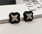 Серьги стильные
