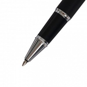Ручка подарочная шариковая в кожзам футляре ПБ IM E, корпус черный с серебром