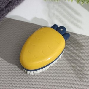 Щётка-утюжок «Морковь», 13x7x4,5 см, цвет МИКС