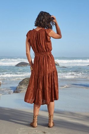 Ржаво-коричневое платье-миди с вышивкой
