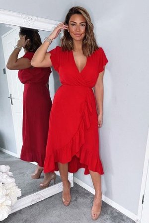 Красное платье миди с короткими рукавами, запахом и рюшами по краю Axe Paris