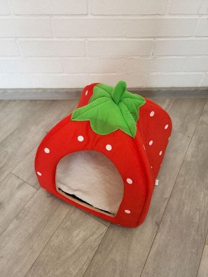 Домик для кошек и собак " Ягодка"