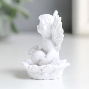 Сувенир полистоун "Белый ангел на цветке" МИКС 3,6х3,7х5 см