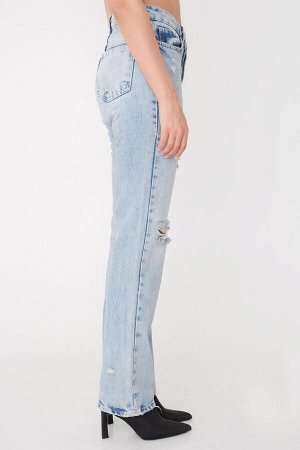 Рваные джинсы прямого кроя из светлого денима с высокой талией