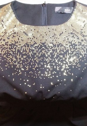 Топ Топ,стразы! Очень нарядный CORPETTO CON STRASS. пр-во Италия
Ткань - тоненькая костюмная, немного эластичная. 
Состав ткани: полиэстер 70%, вискоза 25%, спандекс 5%.
Замеры по изделию: 
ОГ 80см
ОТ