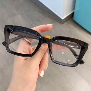 Элегантные пластиковые очки для чтения