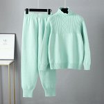 Женский костюм: кофта с горлом + брюки, цвет зеленый