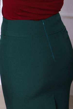 Юбка 20661 красный, зеленый
Состав: 5% спандекс, 95% п/э
Модель: Юбка 20661
Тип товара: юбка
Бренд: Натали
Длина: средняя длина
Материал: костюмная ткань
Назначение: для офиса
Посадка: высокая 