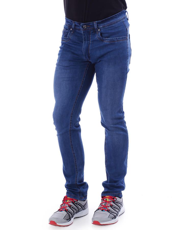 Джинсы хабаровск мужские. Джинсы мужские миллер st2515. Мужские джинсы. Стильный мужчина в джинсах. Мужчина в джинсах.