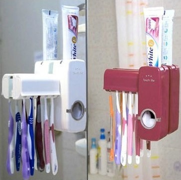 Автоматический держатель для зубной щетки и пасты
