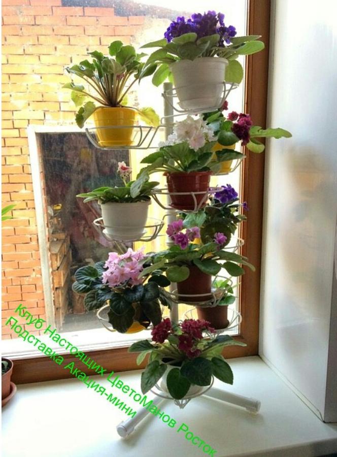 Полки для цветов на подоконник из дерева