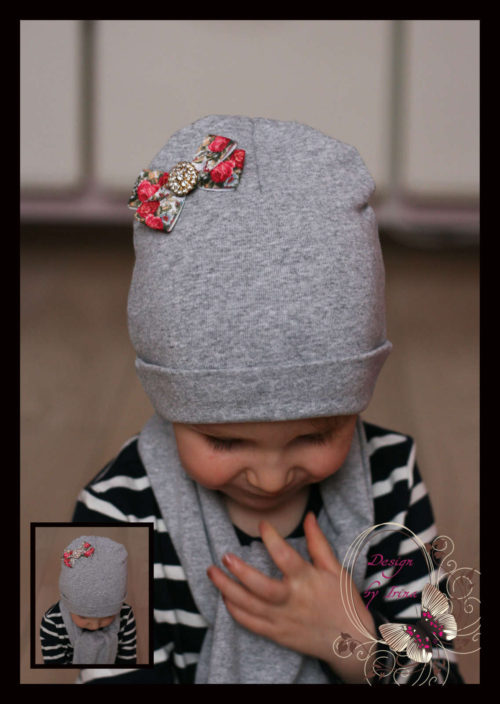 Design by Irina Серая шапка с цветочным бантиком...