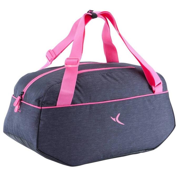 Красивая спортивная сумка. Domyos сумка для фитнеса. Спортивная сумка Декатлон женская спортивная. Спортивная сумка Domyos Декатлон. Сумка спортивная для фитнеса Domyos.
