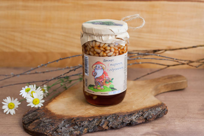 Брусника с кедровым орехом и сгущенкой