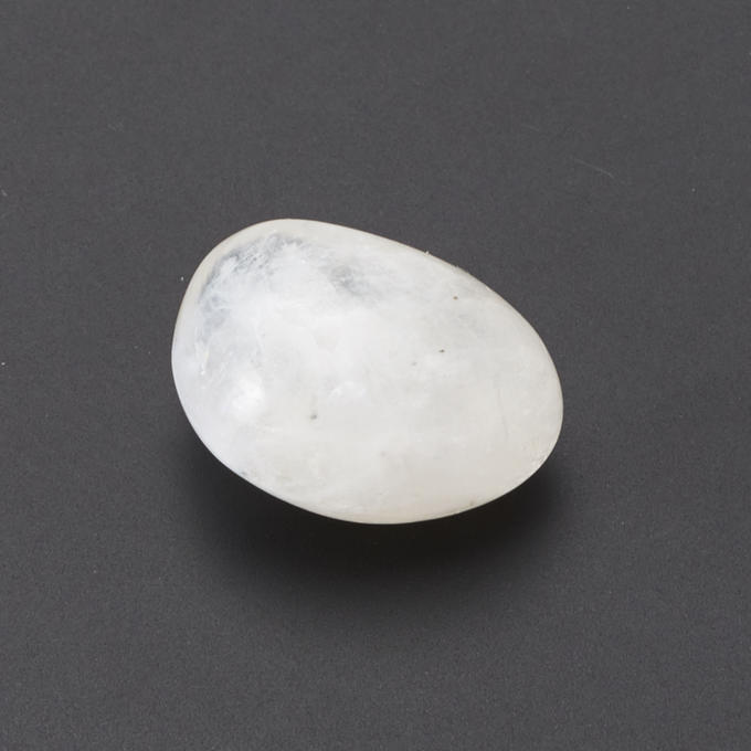 Лунный камень Индия (1,5-2 см) 1 шт