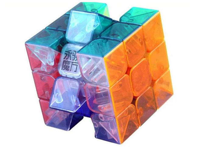 Прозрачный кубик