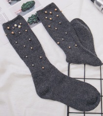 Высокие кашемировые носки декорированные бусинами