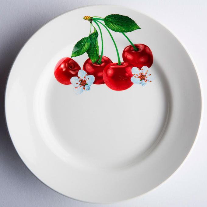 5 см. Тарелка рисунок. Тарелка с изображением. Тарелка рисунок. Набор посуды priority три кота.