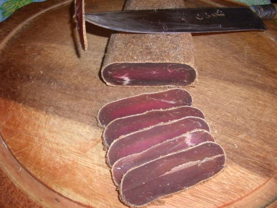 Бастурма в домашних условиях фото Бастурма из мяса ОЛЕНЯ (сыровяленая) Прочие мясные деликатесы. Мясные нарезки и 
