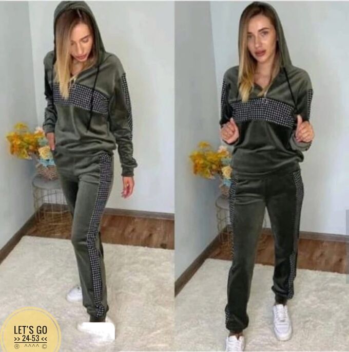 Велюровый спортивный костюм adidas