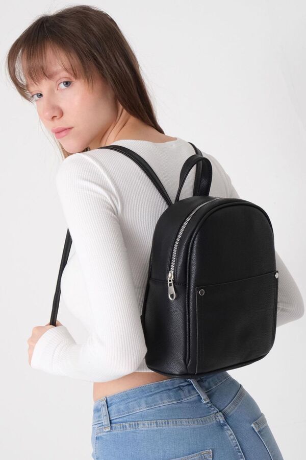 Addax Черный рюкзак со штапельными деталями и передним карманом