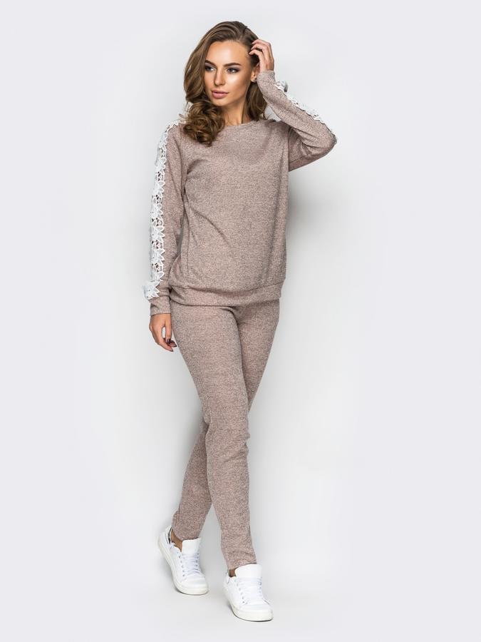 Костюм из трикотажа женский. Костюм из трикотажа женский. Трикотажные костюмы женские с брюками. Костюм из трикотажа женский. Спортивный костюм с люрексом.