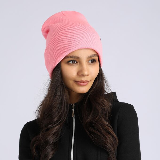 Black sar wear шапка13 красная. Шапка 13. Фабрик 13 шапка. Женская феска с козырьком чёрная. Шапки 13.