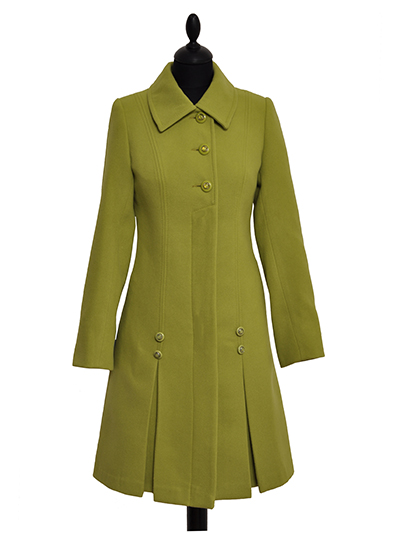 Дамское пальто 5 букв. Оливковое пальто демисезонное. Комбинированное пальто женское демисезонное. Пальто цвета яблоко. Демисезонное пальто на прозрачном фоне.