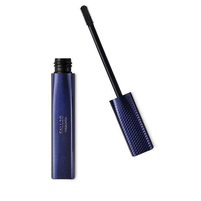 Kiko milano mascara. Тушь Кико Милано. Kiko Milano тушь для ресниц. Тушь для ресниц Кико Грин. Тушь Кико Милано леопардовая.