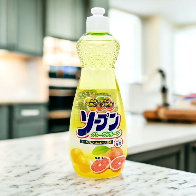 Средство для мытья посуды (гель) KANEYO Грейпфрут 600мл.  Япония