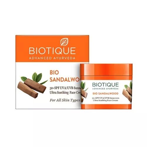 Biotique Bio Sandalwood 50+ SPF UVA/UVB Sunscreen Ultra Soothing Face Cream 50g/ Био Сандаловое Дерево Солнцезащитный и Успокаивающий Крем 50+ SPF для Лица, для Всех Типов Кожи 50г