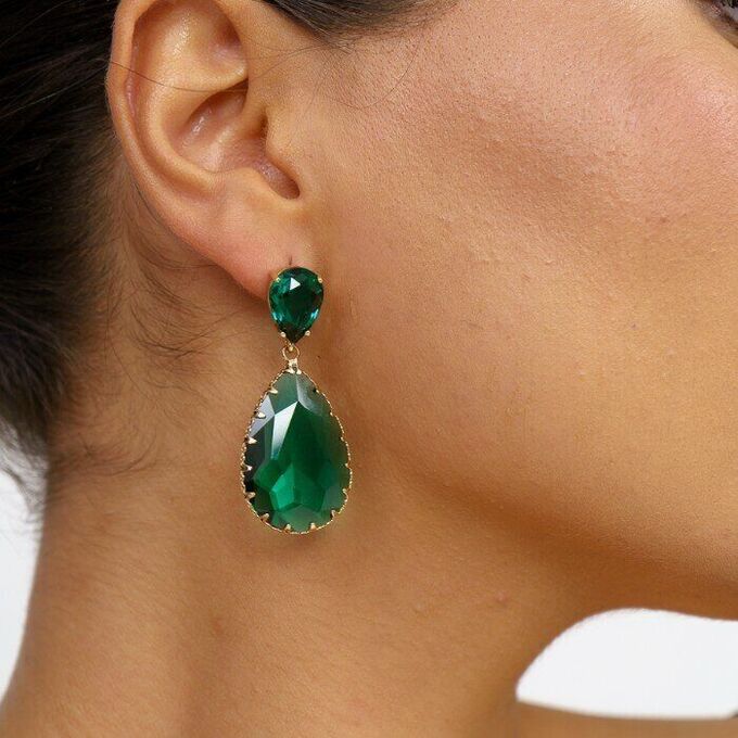 Крупные серьги с зелеными камнями. Bvlgari Cocktail Earrings.