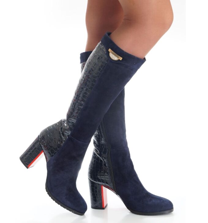 красивый пуховик женский.