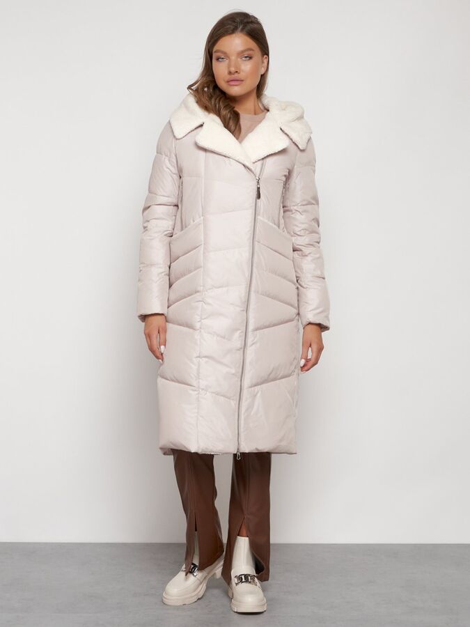 MTFORCE Пальто утепленное с капюшоном зимнее женское бежевого цвета 132255B