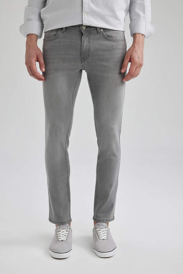 DEFACTO Джинсовые брюки скинни Carlo очень узкого кроя с нормальной талией и очень узкими штанинами